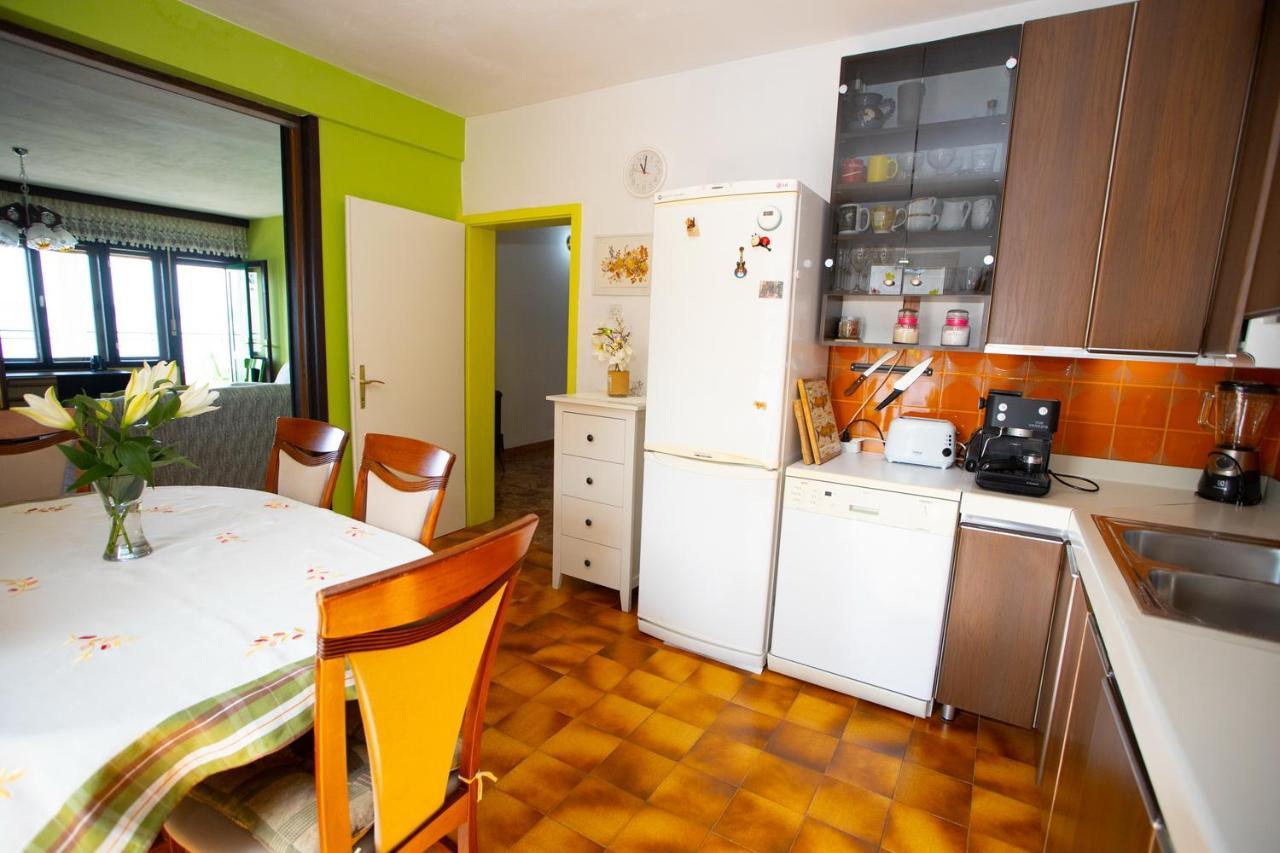 Apartment Nola Podgora Esterno foto