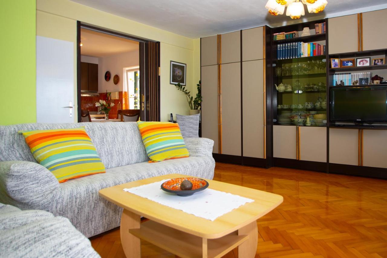 Apartment Nola Podgora Esterno foto