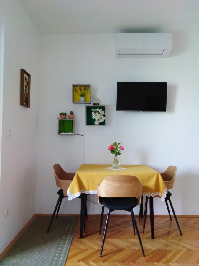 Apartment Nola Podgora Esterno foto