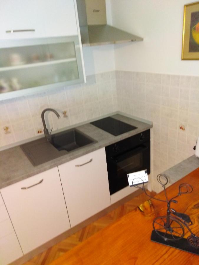 Apartment Nola Podgora Esterno foto